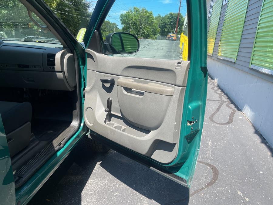2014 Chevrolet Silverado 2500HD 4WD Reg Cab 133.7" Work Truck, available for sale in Ashland, Massachusetts | New Beginning Auto Service Inc. Ashland, Massachusetts 2014 Chevrolet Silverado 2500HD 4WD Reg Cab 133.7" Work Truck, available for sale in Ashland, Massachusetts | New Beginning Auto Service Inc. Ashland, Massachusetts