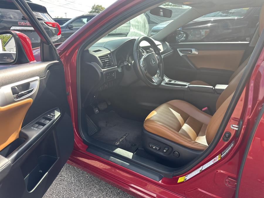 2013 Lexus CT 200h 5dr Sdn Hybrid, available for sale in Beavercreek, Ohio | Wholesale Direct Motors. Beavercreek, Ohio 2013 Lexus CT 200h 5dr Sdn Hybrid, available for sale in Beavercreek, Ohio | Wholesale Direct Motors. Beavercreek, Ohio