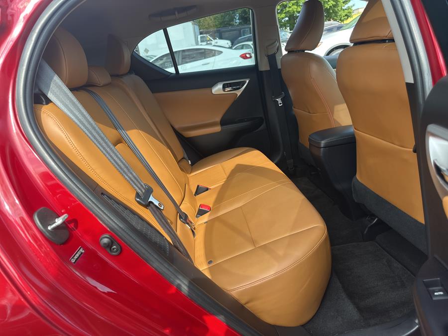 2013 Lexus CT 200h 5dr Sdn Hybrid, available for sale in Beavercreek, Ohio | Wholesale Direct Motors. Beavercreek, Ohio 2013 Lexus CT 200h 5dr Sdn Hybrid, available for sale in Beavercreek, Ohio | Wholesale Direct Motors. Beavercreek, Ohio