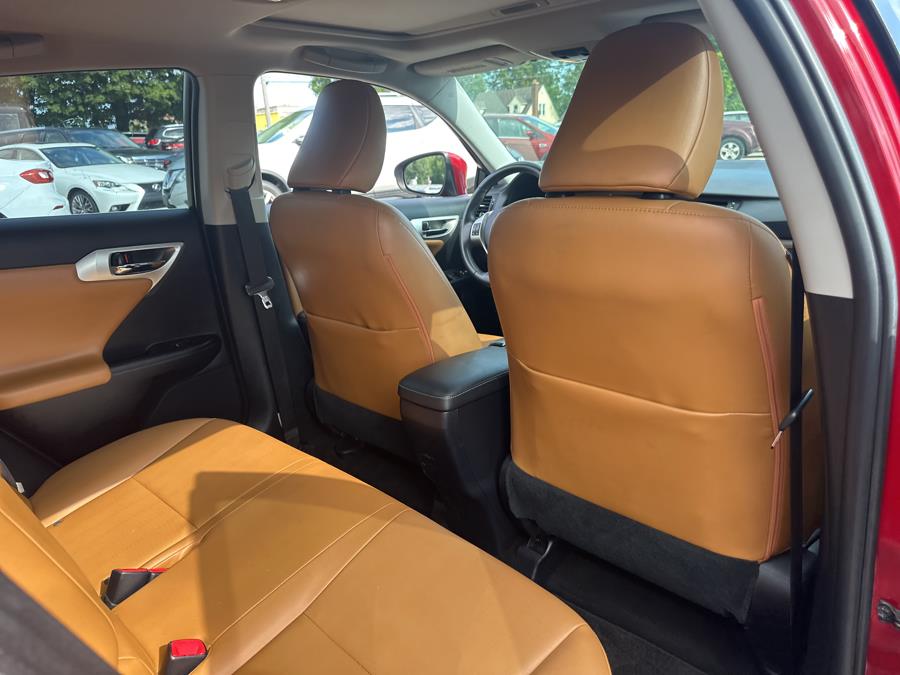 2013 Lexus CT 200h 5dr Sdn Hybrid, available for sale in Beavercreek, Ohio | Wholesale Direct Motors. Beavercreek, Ohio 2013 Lexus CT 200h 5dr Sdn Hybrid, available for sale in Beavercreek, Ohio | Wholesale Direct Motors. Beavercreek, Ohio