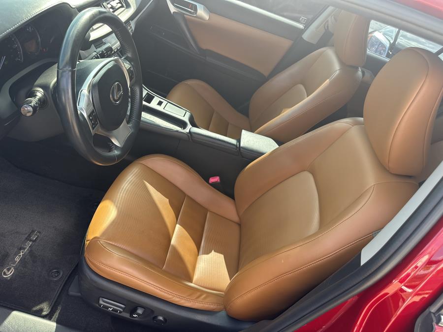 2013 Lexus CT 200h 5dr Sdn Hybrid, available for sale in Beavercreek, Ohio | Wholesale Direct Motors. Beavercreek, Ohio 2013 Lexus CT 200h 5dr Sdn Hybrid, available for sale in Beavercreek, Ohio | Wholesale Direct Motors. Beavercreek, Ohio