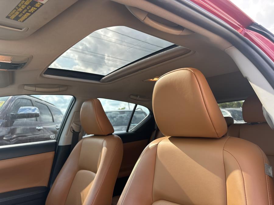 2013 Lexus CT 200h 5dr Sdn Hybrid, available for sale in Beavercreek, Ohio | Wholesale Direct Motors. Beavercreek, Ohio 2013 Lexus CT 200h 5dr Sdn Hybrid, available for sale in Beavercreek, Ohio | Wholesale Direct Motors. Beavercreek, Ohio