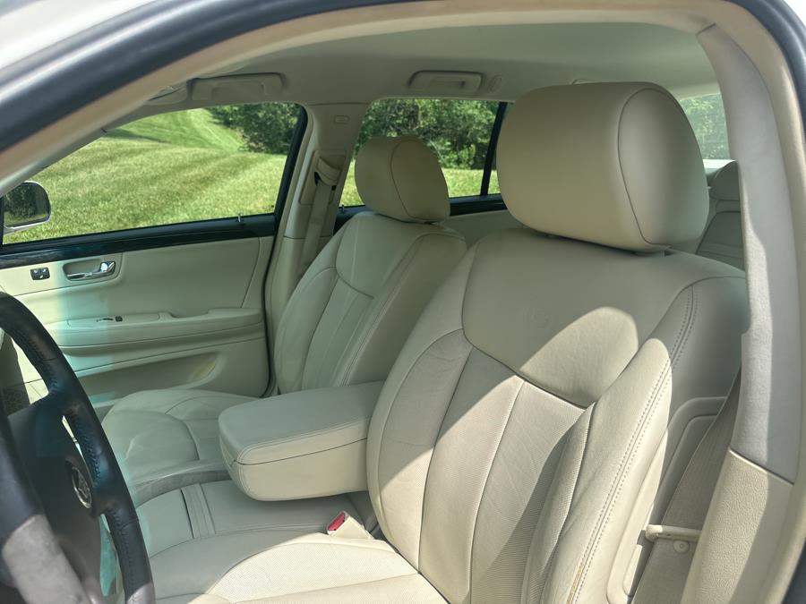 2008 Cadillac DTS 4dr Sdn w/1SB, available for sale in Beavercreek, Ohio | Wholesale Direct Motors. Beavercreek, Ohio 2008 Cadillac DTS 4dr Sdn w/1SB, available for sale in Beavercreek, Ohio | Wholesale Direct Motors. Beavercreek, Ohio