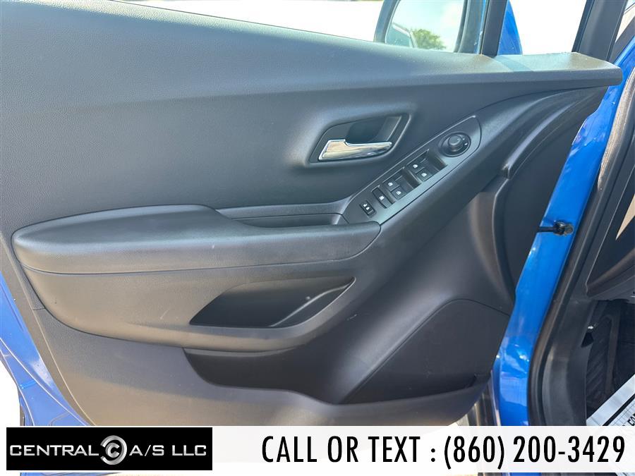 2015 Chevrolet Trax AWD 4dr LS w/1LS, available for sale in East Windsor, Connecticut | Central A/S LLC. East Windsor, Connecticut 2015 Chevrolet Trax AWD 4dr LS w/1LS, available for sale in East Windsor, Connecticut | Central A/S LLC. East Windsor, Connecticut