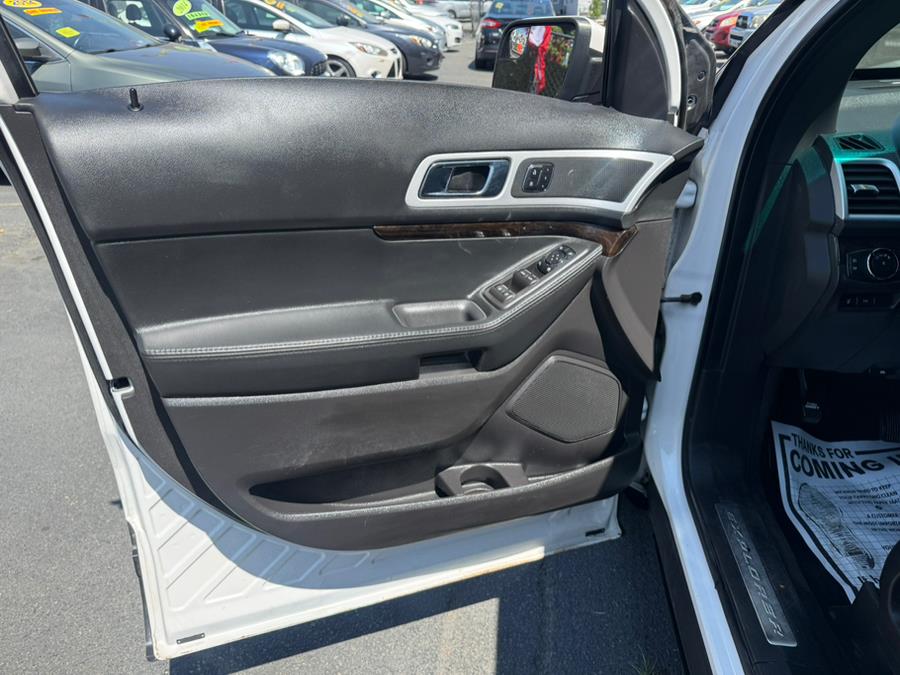 2015 Ford Explorer 4WD 4dr Limited, available for sale in Revere, Massachusetts | Wonderland Auto. Revere, Massachusetts 2015 Ford Explorer 4WD 4dr Limited, available for sale in Revere, Massachusetts | Wonderland Auto. Revere, Massachusetts