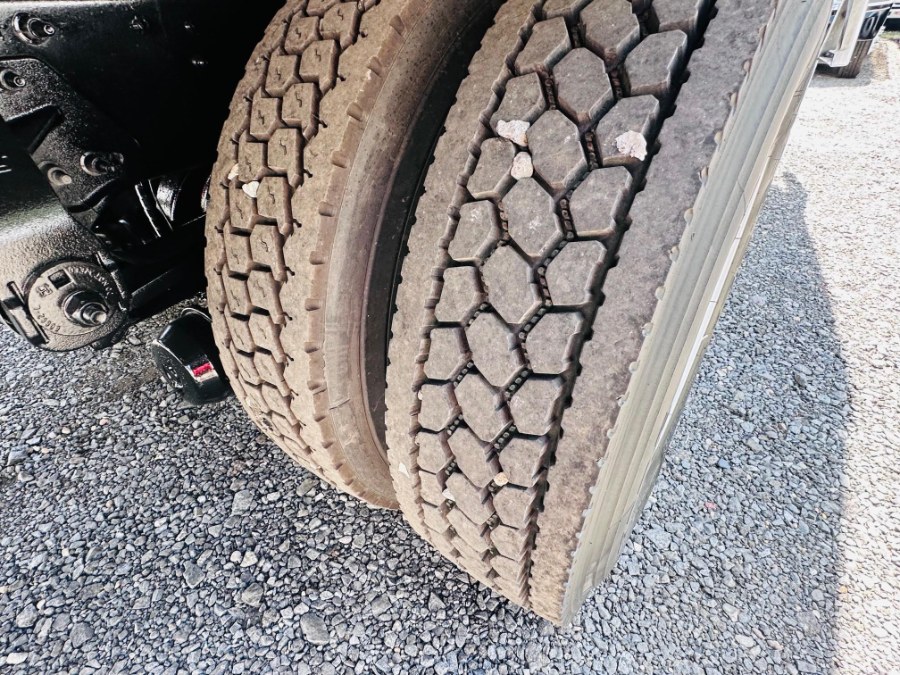 2023 HINO L6 26FT BOX + AIR SUSPENSION + LIFT GATE + NO CDL, available for sale in South Amboy, New Jersey | NJ Truck Spot. South Amboy, New Jersey 2023 HINO L6 26FT BOX + AIR SUSPENSION + LIFT GATE + NO CDL, available for sale in South Amboy, New Jersey | NJ Truck Spot. South Amboy, New Jersey