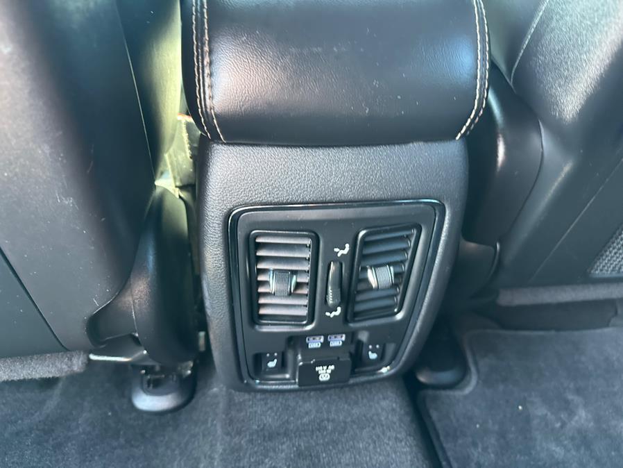 2014 Jeep Grand Cherokee 4WD 4dr Limited, available for sale in South Windsor, Connecticut | Mike And Tony Auto Sales, Inc. South Windsor, Connecticut 2014 Jeep Grand Cherokee 4WD 4dr Limited, available for sale in South Windsor, Connecticut | Mike And Tony Auto Sales, Inc. South Windsor, Connecticut