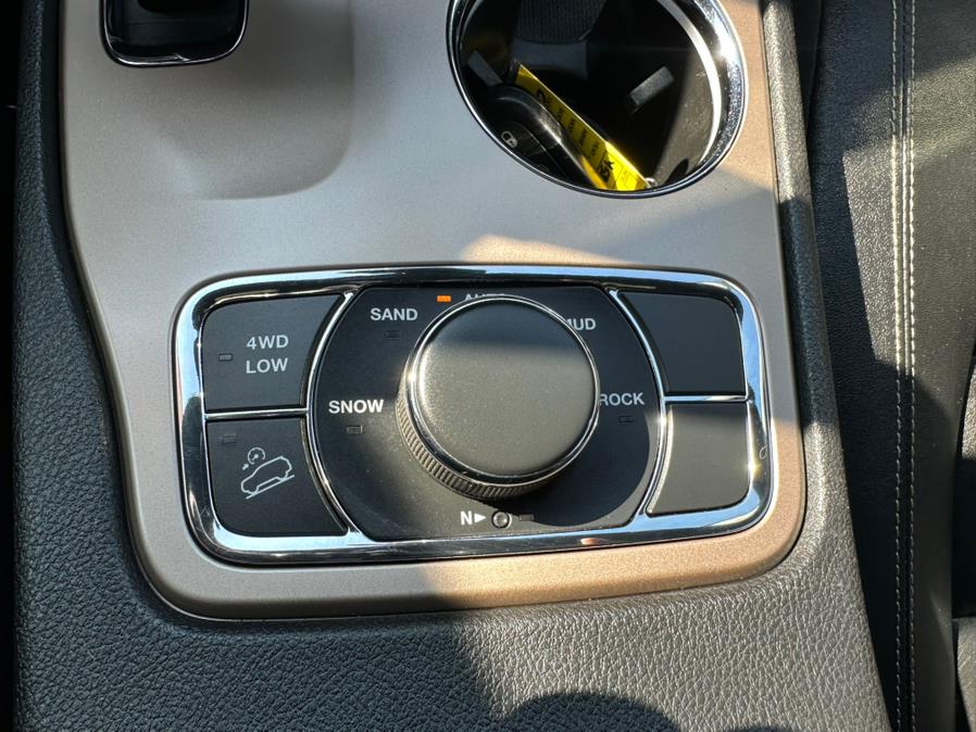 2014 Jeep Grand Cherokee 4WD 4dr Limited, available for sale in South Windsor, Connecticut | Mike And Tony Auto Sales, Inc. South Windsor, Connecticut 2014 Jeep Grand Cherokee 4WD 4dr Limited, available for sale in South Windsor, Connecticut | Mike And Tony Auto Sales, Inc. South Windsor, Connecticut