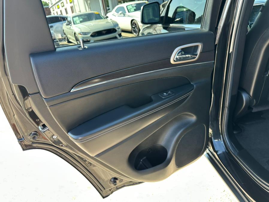 2014 Jeep Grand Cherokee 4WD 4dr Limited, available for sale in South Windsor, Connecticut | Mike And Tony Auto Sales, Inc. South Windsor, Connecticut 2014 Jeep Grand Cherokee 4WD 4dr Limited, available for sale in South Windsor, Connecticut | Mike And Tony Auto Sales, Inc. South Windsor, Connecticut