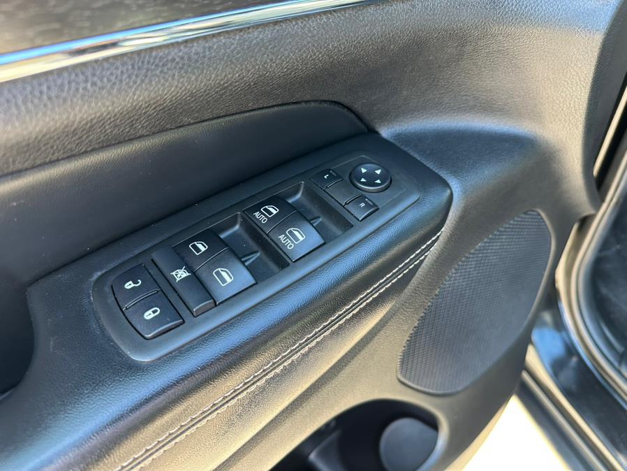 2014 Jeep Grand Cherokee 4WD 4dr Limited, available for sale in South Windsor, Connecticut | Mike And Tony Auto Sales, Inc. South Windsor, Connecticut 2014 Jeep Grand Cherokee 4WD 4dr Limited, available for sale in South Windsor, Connecticut | Mike And Tony Auto Sales, Inc. South Windsor, Connecticut