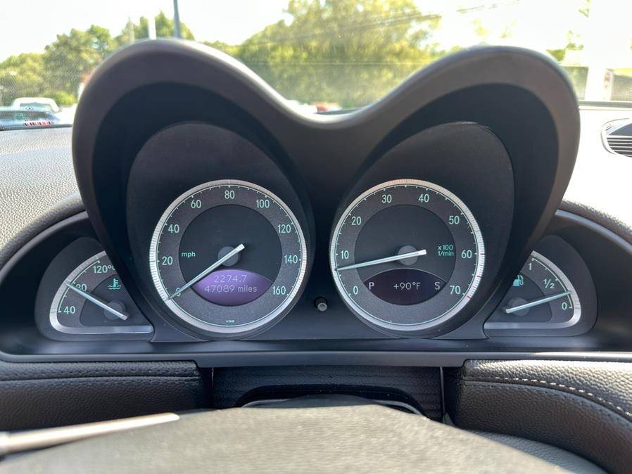 2005 Mercedes-Benz SL-Class 2dr Roadster 5.0L, available for sale in South Windsor, Connecticut | Mike And Tony Auto Sales, Inc. South Windsor, Connecticut 2005 Mercedes-Benz SL-Class 2dr Roadster 5.0L, available for sale in South Windsor, Connecticut | Mike And Tony Auto Sales, Inc. South Windsor, Connecticut