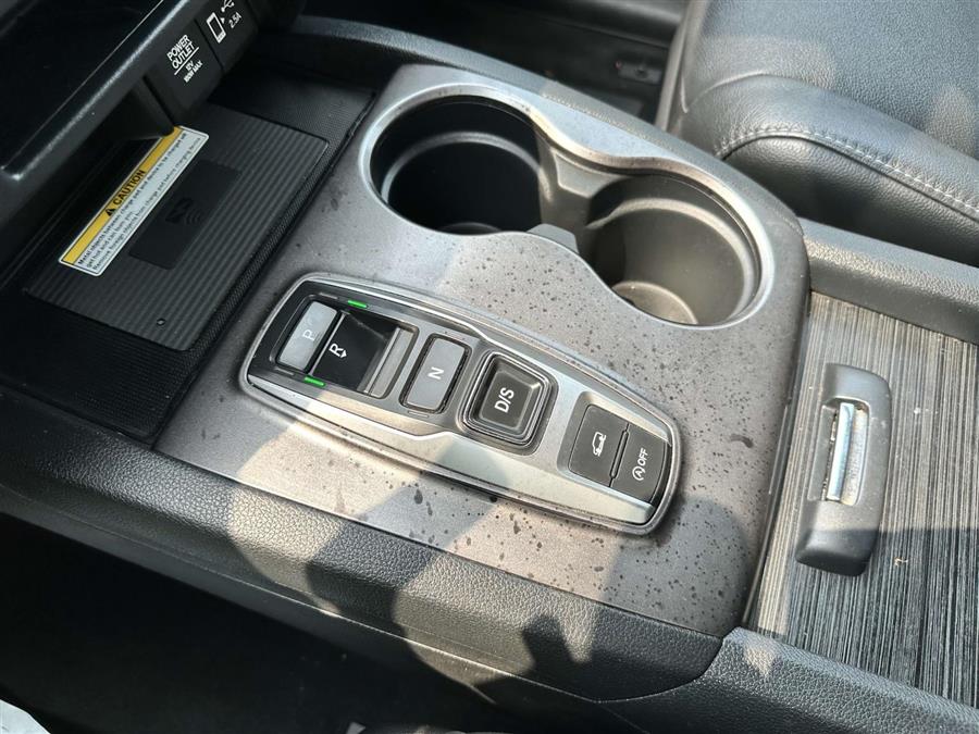 2022 Honda Pilot Special Edition, available for sale in Patchogue, New York | Baron Supercenter. Patchogue, New York 2022 Honda Pilot Special Edition, available for sale in Patchogue, New York | Baron Supercenter. Patchogue, New York
