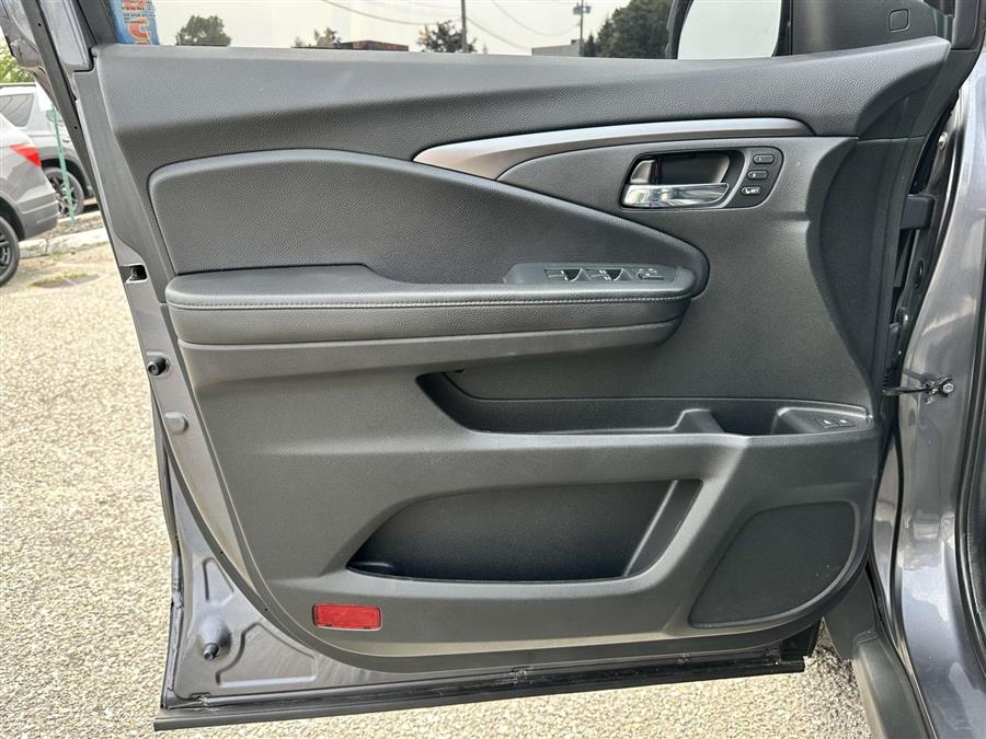 2022 Honda Pilot Special Edition, available for sale in Patchogue, New York | Baron Supercenter. Patchogue, New York 2022 Honda Pilot Special Edition, available for sale in Patchogue, New York | Baron Supercenter. Patchogue, New York