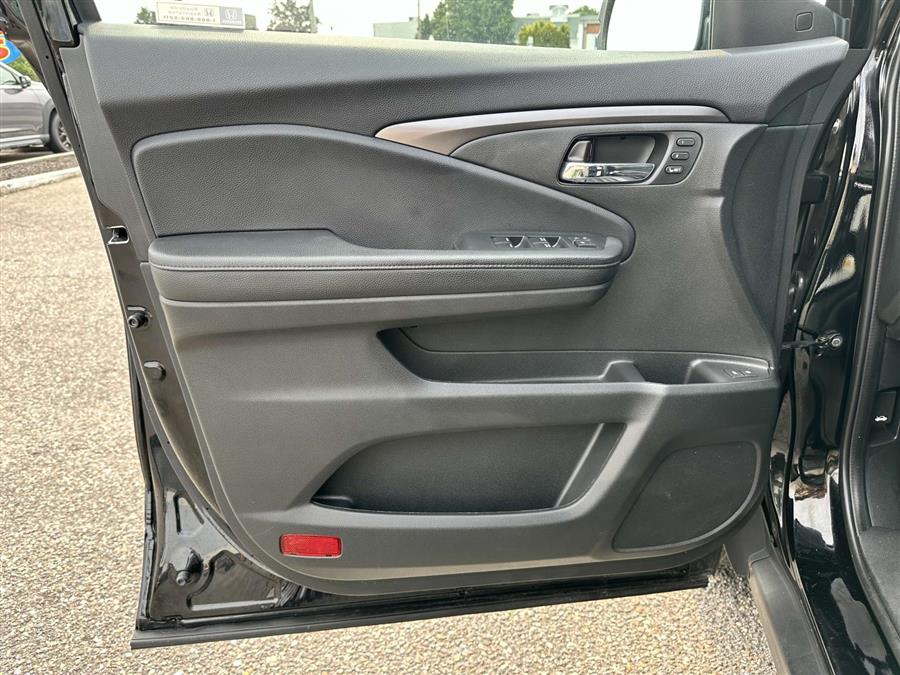 2022 Honda Pilot Special Edition, available for sale in Patchogue, New York | Baron Supercenter. Patchogue, New York 2022 Honda Pilot Special Edition, available for sale in Patchogue, New York | Baron Supercenter. Patchogue, New York