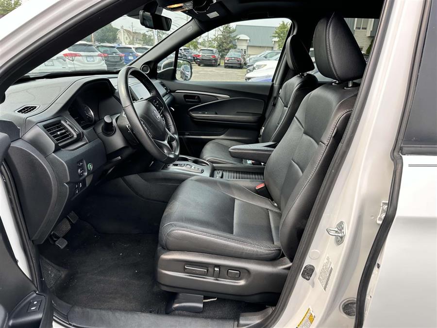 2023 Honda Passport EX-L, available for sale in Patchogue, New York | Baron Supercenter. Patchogue, New York 2023 Honda Passport EX-L, available for sale in Patchogue, New York | Baron Supercenter. Patchogue, New York