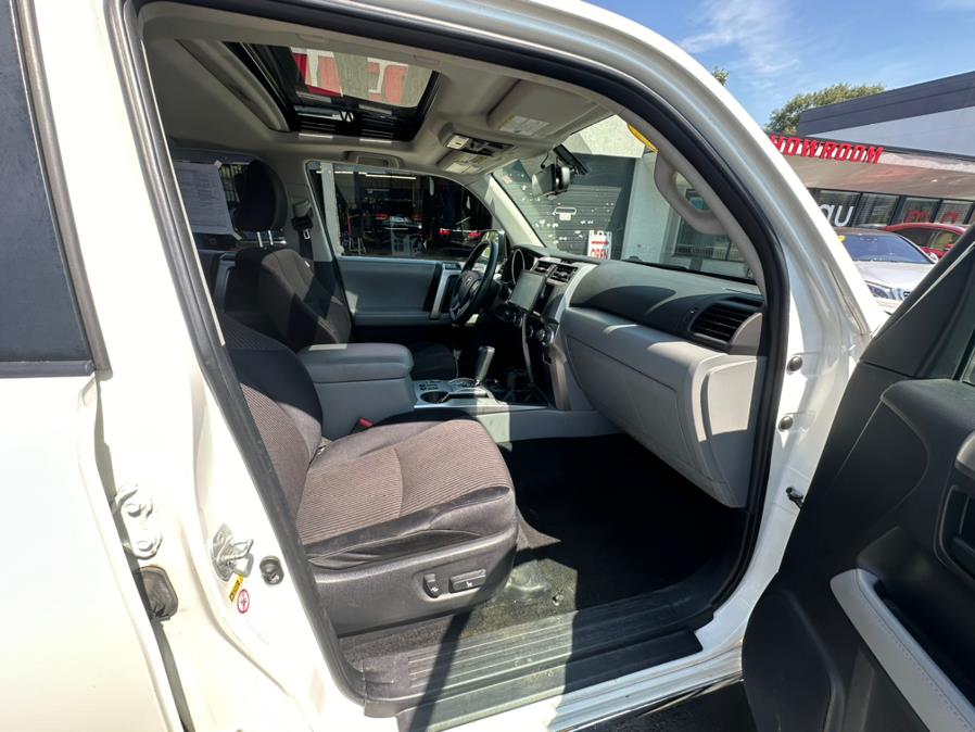 2011 Toyota 4Runner 4WD 4dr V6 SR5 (Natl), available for sale in West Hartford, Connecticut | AutoMax. West Hartford, Connecticut 2011 Toyota 4Runner 4WD 4dr V6 SR5 (Natl), available for sale in West Hartford, Connecticut | AutoMax. West Hartford, Connecticut