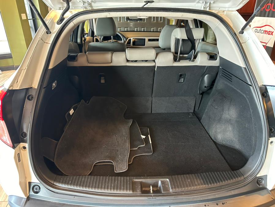 2016 Honda HR-V AWD 4dr CVT EX-L w/Navi, available for sale in West Hartford, Connecticut | AutoMax. West Hartford, Connecticut 2016 Honda HR-V AWD 4dr CVT EX-L w/Navi, available for sale in West Hartford, Connecticut | AutoMax. West Hartford, Connecticut