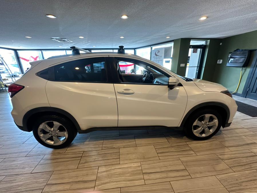 2016 Honda HR-V AWD 4dr CVT EX-L w/Navi, available for sale in West Hartford, Connecticut | AutoMax. West Hartford, Connecticut 2016 Honda HR-V AWD 4dr CVT EX-L w/Navi, available for sale in West Hartford, Connecticut | AutoMax. West Hartford, Connecticut