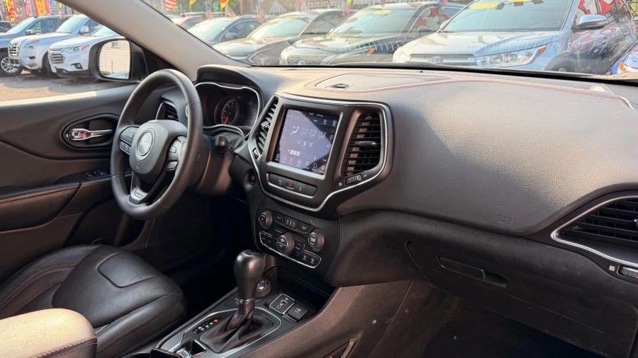 2021 Jeep Cherokee TrailHawk Sport Utility 4D, available for sale in Linden, New Jersey | Route 27 Auto Mall. Linden, New Jersey 2021 Jeep Cherokee TrailHawk Sport Utility 4D, available for sale in Linden, New Jersey | Route 27 Auto Mall. Linden, New Jersey