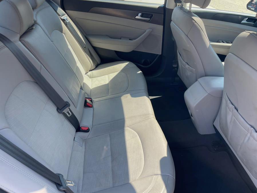 2017 Hyundai Sonata Sport 2.4L PZEV, available for sale in Hawaiian Gardens, California | Luxe Motors. Hawaiian Gardens, California 2017 Hyundai Sonata Sport 2.4L PZEV, available for sale in Hawaiian Gardens, California | Luxe Motors. Hawaiian Gardens, California