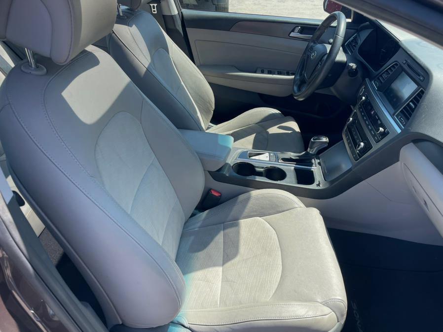 2017 Hyundai Sonata Sport 2.4L PZEV, available for sale in Hawaiian Gardens, California | Luxe Motors. Hawaiian Gardens, California 2017 Hyundai Sonata Sport 2.4L PZEV, available for sale in Hawaiian Gardens, California | Luxe Motors. Hawaiian Gardens, California