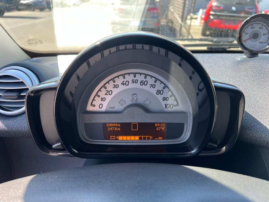 2014 Smart fortwo electric drive Passion Coupe, available for sale in Daly City, California | Green Light Auto Wholesale. Daly City, California 2014 Smart fortwo electric drive Passion Coupe, available for sale in Daly City, California | Green Light Auto Wholesale. Daly City, California