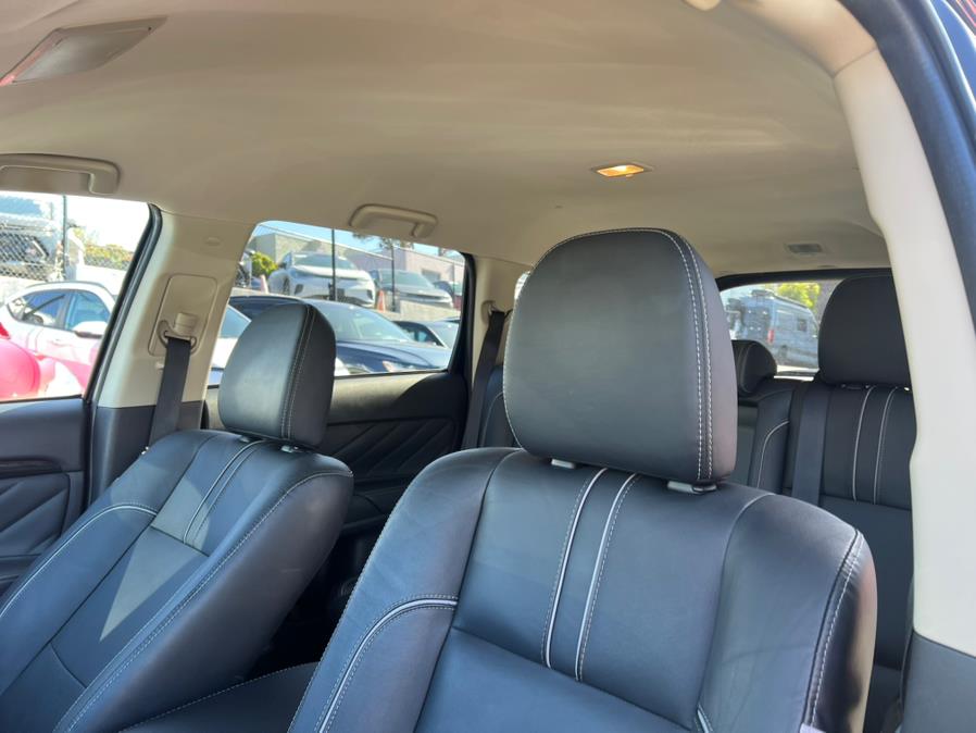 2018 Mitsubishi Outlander PHEV GT S-AWC, available for sale in Daly City, California | Green Light Auto Wholesale. Daly City, California 2018 Mitsubishi Outlander PHEV GT S-AWC, available for sale in Daly City, California | Green Light Auto Wholesale. Daly City, California