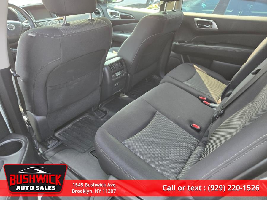 2019 Nissan Pathfinder 4x4 SV, available for sale in Hempstead, New York | VIP Auto Credit Express. Hempstead, New York 2019 Nissan Pathfinder 4x4 SV, available for sale in Hempstead, New York | VIP Auto Credit Express. Hempstead, New York