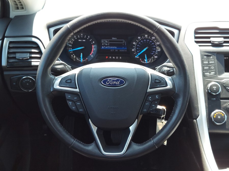 2016 Ford Fusion 4dr Sdn SE FWD, available for sale in East Windsor, Connecticut | United Auto Sales of E Windsor, Inc. East Windsor, Connecticut 2016 Ford Fusion 4dr Sdn SE FWD, available for sale in East Windsor, Connecticut | United Auto Sales of E Windsor, Inc. East Windsor, Connecticut