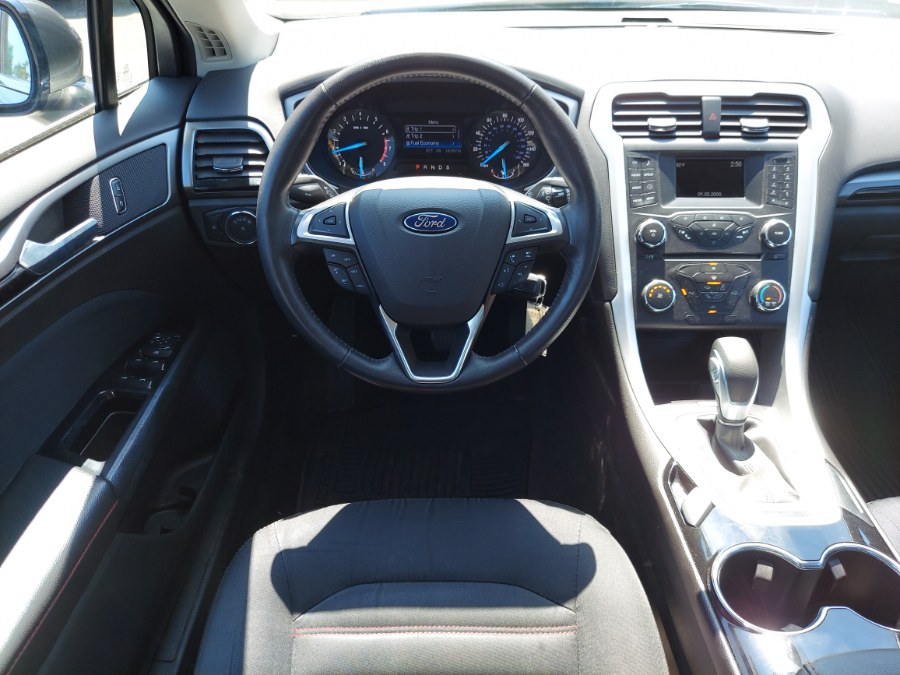 2016 Ford Fusion 4dr Sdn SE FWD, available for sale in East Windsor, Connecticut | United Auto Sales of E Windsor, Inc. East Windsor, Connecticut 2016 Ford Fusion 4dr Sdn SE FWD, available for sale in East Windsor, Connecticut | United Auto Sales of E Windsor, Inc. East Windsor, Connecticut
