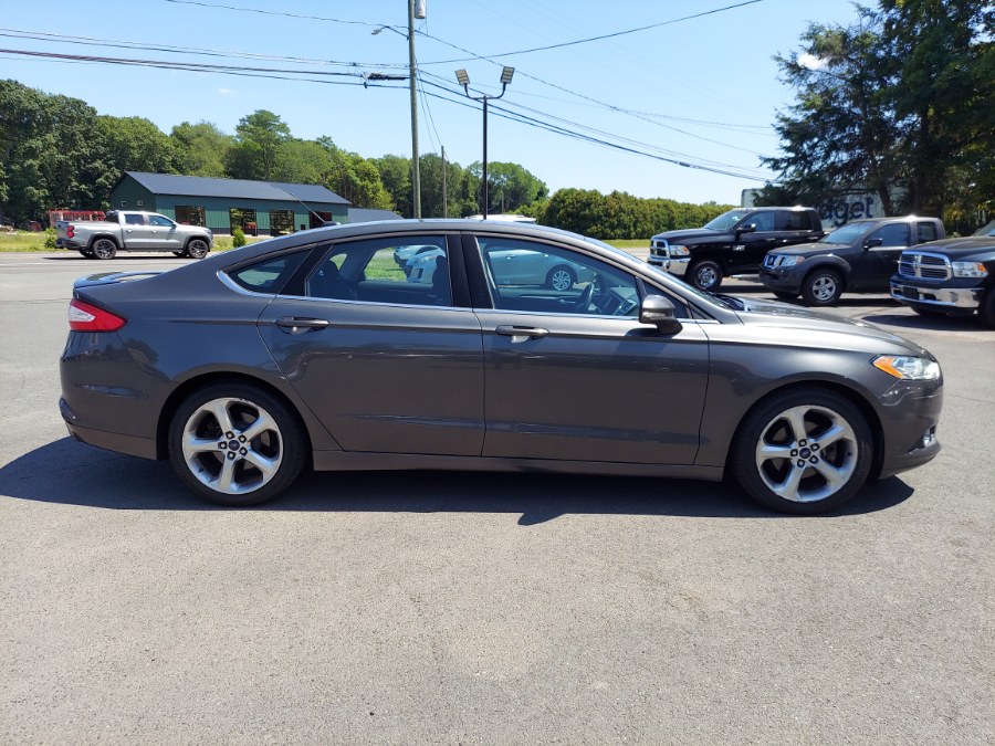 2016 Ford Fusion 4dr Sdn SE FWD, available for sale in East Windsor, Connecticut | United Auto Sales of E Windsor, Inc. East Windsor, Connecticut 2016 Ford Fusion 4dr Sdn SE FWD, available for sale in East Windsor, Connecticut | United Auto Sales of E Windsor, Inc. East Windsor, Connecticut