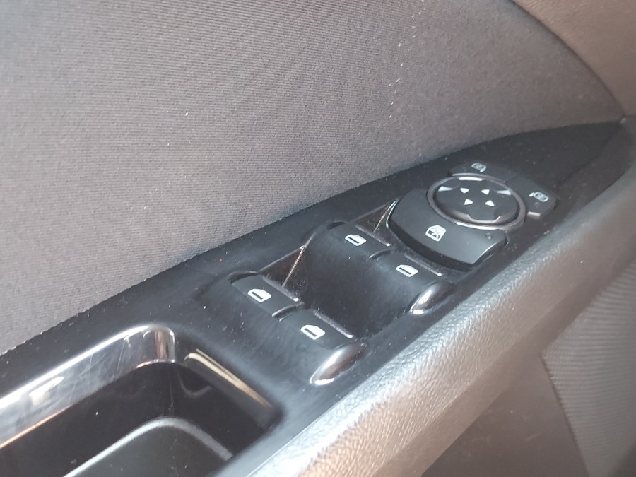 2016 Ford Fusion 4dr Sdn SE FWD, available for sale in East Windsor, Connecticut | United Auto Sales of E Windsor, Inc. East Windsor, Connecticut 2016 Ford Fusion 4dr Sdn SE FWD, available for sale in East Windsor, Connecticut | United Auto Sales of E Windsor, Inc. East Windsor, Connecticut