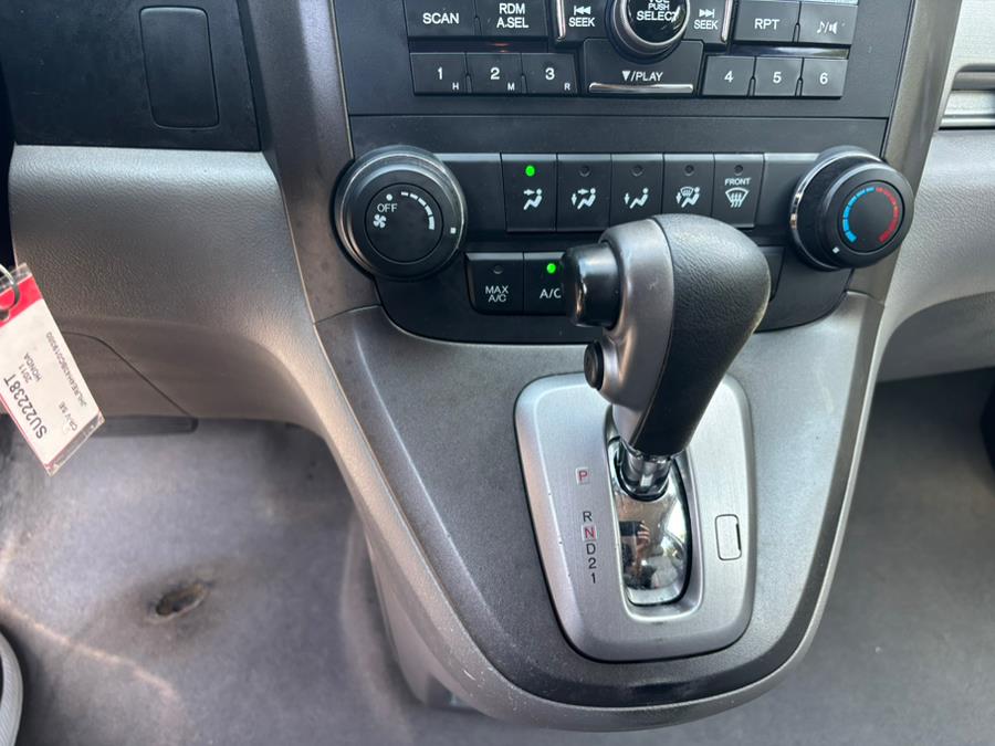 2011 Honda CR-V 4WD 5dr SE, available for sale in Somers, Connecticut | Four Town Motors LLC. Somers, Connecticut 2011 Honda CR-V 4WD 5dr SE, available for sale in Somers, Connecticut | Four Town Motors LLC. Somers, Connecticut