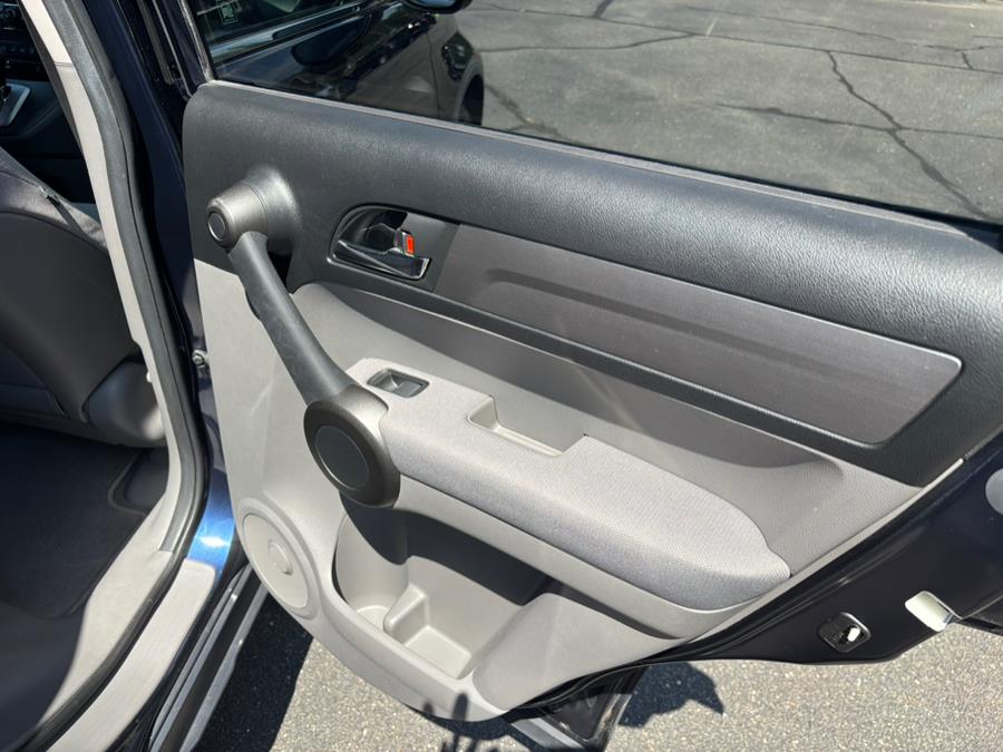 2011 Honda CR-V 4WD 5dr SE, available for sale in Somers, Connecticut | Four Town Motors LLC. Somers, Connecticut 2011 Honda CR-V 4WD 5dr SE, available for sale in Somers, Connecticut | Four Town Motors LLC. Somers, Connecticut