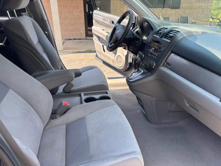 2011 Honda CR-V 4WD 5dr SE, available for sale in Somers, Connecticut | Four Town Motors LLC. Somers, Connecticut 2011 Honda CR-V 4WD 5dr SE, available for sale in Somers, Connecticut | Four Town Motors LLC. Somers, Connecticut