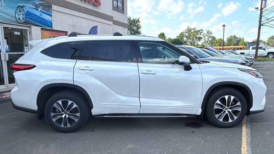 2021 Toyota Highlander XLE Sport Utility 4D, available for sale in NEW BRITAIN, Connecticut | Prestige Auto Superstore. NEW BRITAIN, Connecticut 2021 Toyota Highlander XLE Sport Utility 4D, available for sale in NEW BRITAIN, Connecticut | Prestige Auto Superstore. NEW BRITAIN, Connecticut