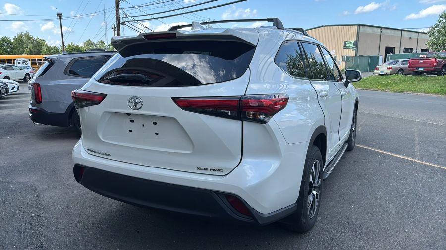 2021 Toyota Highlander XLE Sport Utility 4D, available for sale in NEW BRITAIN, Connecticut | Prestige Auto Superstore. NEW BRITAIN, Connecticut 2021 Toyota Highlander XLE Sport Utility 4D, available for sale in NEW BRITAIN, Connecticut | Prestige Auto Superstore. NEW BRITAIN, Connecticut