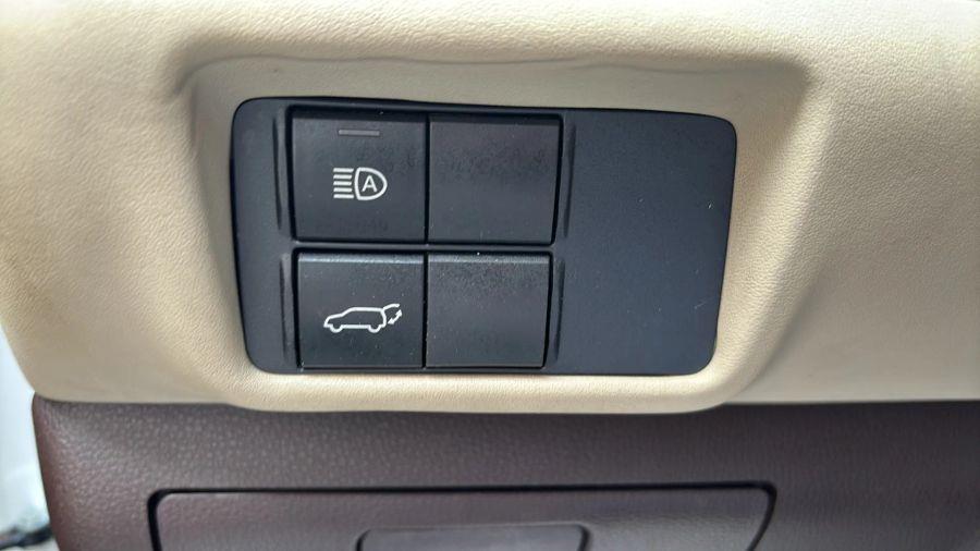 2021 Toyota Highlander XLE Sport Utility 4D, available for sale in NEW BRITAIN, Connecticut | Prestige Auto Superstore. NEW BRITAIN, Connecticut 2021 Toyota Highlander XLE Sport Utility 4D, available for sale in NEW BRITAIN, Connecticut | Prestige Auto Superstore. NEW BRITAIN, Connecticut