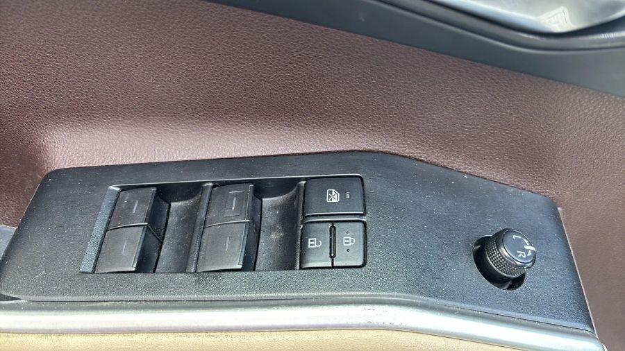 2021 Toyota Highlander XLE Sport Utility 4D, available for sale in NEW BRITAIN, Connecticut | Prestige Auto Superstore. NEW BRITAIN, Connecticut 2021 Toyota Highlander XLE Sport Utility 4D, available for sale in NEW BRITAIN, Connecticut | Prestige Auto Superstore. NEW BRITAIN, Connecticut