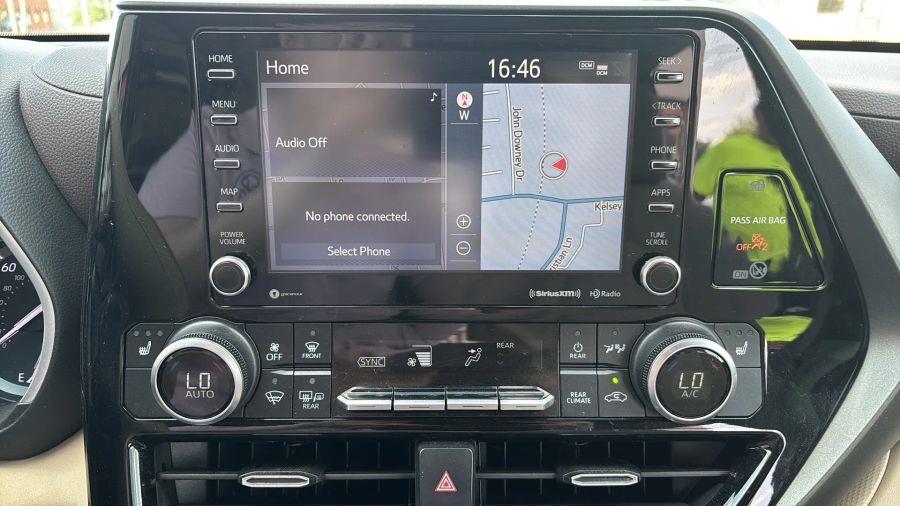 2021 Toyota Highlander XLE Sport Utility 4D, available for sale in NEW BRITAIN, Connecticut | Prestige Auto Superstore. NEW BRITAIN, Connecticut 2021 Toyota Highlander XLE Sport Utility 4D, available for sale in NEW BRITAIN, Connecticut | Prestige Auto Superstore. NEW BRITAIN, Connecticut