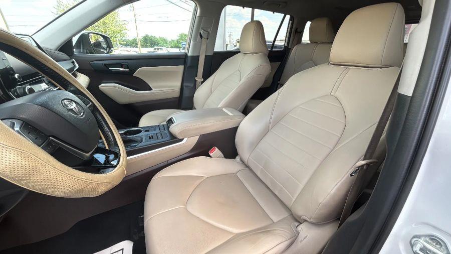 2021 Toyota Highlander XLE Sport Utility 4D, available for sale in NEW BRITAIN, Connecticut | Prestige Auto Superstore. NEW BRITAIN, Connecticut 2021 Toyota Highlander XLE Sport Utility 4D, available for sale in NEW BRITAIN, Connecticut | Prestige Auto Superstore. NEW BRITAIN, Connecticut
