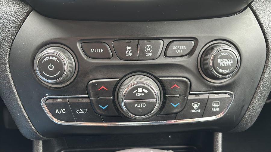 2020 Jeep Cherokee Limited Sport Utility 4D, available for sale in NEW BRITAIN, Connecticut | Prestige Auto Superstore. NEW BRITAIN, Connecticut 2020 Jeep Cherokee Limited Sport Utility 4D, available for sale in NEW BRITAIN, Connecticut | Prestige Auto Superstore. NEW BRITAIN, Connecticut