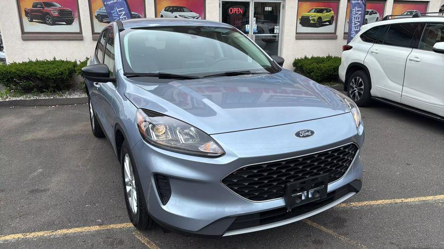 2022 Ford Escape SE Hybrid Sport Utility 4D, available for sale in NEW BRITAIN, Connecticut | Prestige Auto Superstore. NEW BRITAIN, Connecticut 2022 Ford Escape SE Hybrid Sport Utility 4D, available for sale in NEW BRITAIN, Connecticut | Prestige Auto Superstore. NEW BRITAIN, Connecticut