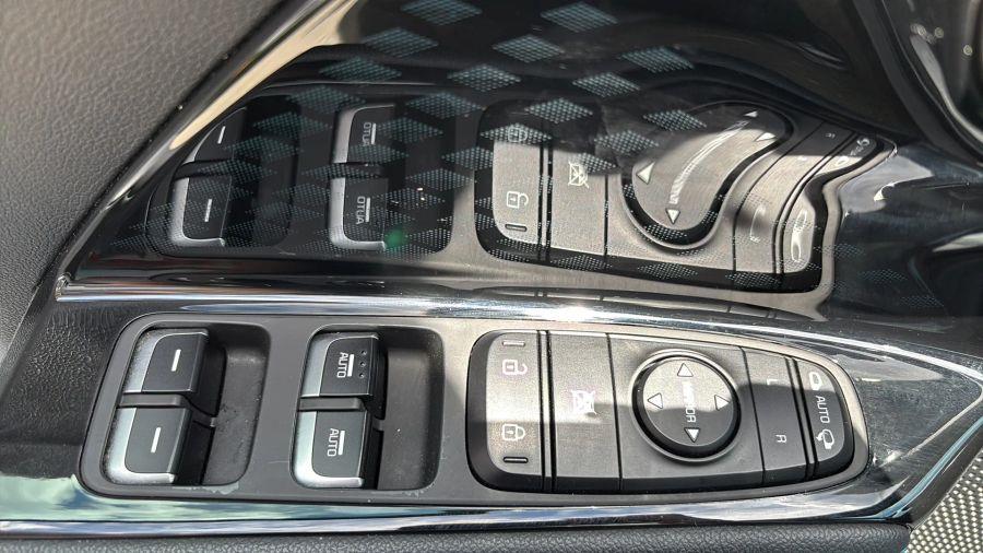 2020 Kia Niro Ev EX Premium Wagon 4D, available for sale in NEW BRITAIN, Connecticut | Prestige Auto Superstore. NEW BRITAIN, Connecticut 2020 Kia Niro Ev EX Premium Wagon 4D, available for sale in NEW BRITAIN, Connecticut | Prestige Auto Superstore. NEW BRITAIN, Connecticut