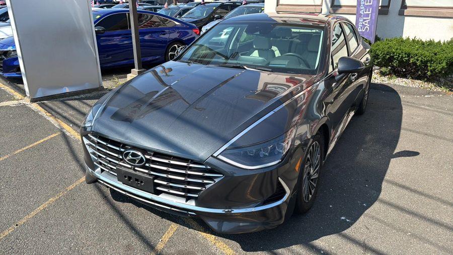 2021 Hyundai Sonata Hybrid Limited Sedan 4D, available for sale in NEW BRITAIN, Connecticut | Prestige Auto Superstore. NEW BRITAIN, Connecticut 2021 Hyundai Sonata Hybrid Limited Sedan 4D, available for sale in NEW BRITAIN, Connecticut | Prestige Auto Superstore. NEW BRITAIN, Connecticut