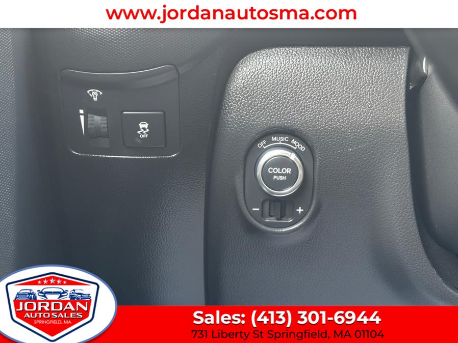 2013 Kia Soul 5dr Wgn Auto +, available for sale in Springfield, Massachusetts | Jordan Auto Sales. Springfield, Massachusetts 2013 Kia Soul 5dr Wgn Auto +, available for sale in Springfield, Massachusetts | Jordan Auto Sales. Springfield, Massachusetts