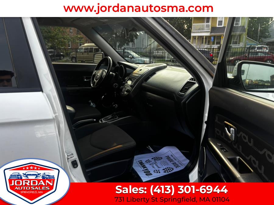 2013 Kia Soul 5dr Wgn Auto +, available for sale in Springfield, Massachusetts | Jordan Auto Sales. Springfield, Massachusetts 2013 Kia Soul 5dr Wgn Auto +, available for sale in Springfield, Massachusetts | Jordan Auto Sales. Springfield, Massachusetts