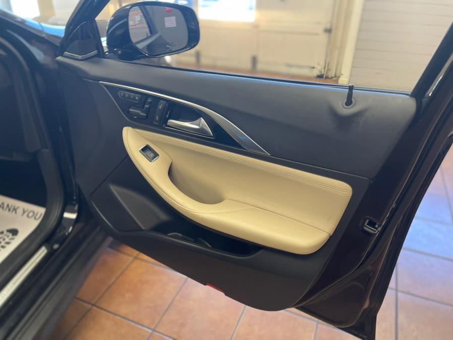 2017 INFINITI QX30 Premium AWD *Ltd Avail*, available for sale in Suffern, New York | Rockland Motor Sport. Suffern, New York 2017 INFINITI QX30 Premium AWD *Ltd Avail*, available for sale in Suffern, New York | Rockland Motor Sport. Suffern, New York