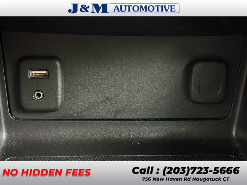 2016 GMC Canyon 4WD SLE, available for sale in Naugatuck, Connecticut | J&M Automotive Sls&Svc LLC. Naugatuck, Connecticut 2016 GMC Canyon 4WD SLE, available for sale in Naugatuck, Connecticut | J&M Automotive Sls&Svc LLC. Naugatuck, Connecticut