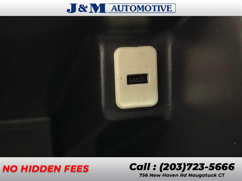 2016 GMC Canyon 4WD SLE, available for sale in Naugatuck, Connecticut | J&M Automotive Sls&Svc LLC. Naugatuck, Connecticut 2016 GMC Canyon 4WD SLE, available for sale in Naugatuck, Connecticut | J&M Automotive Sls&Svc LLC. Naugatuck, Connecticut